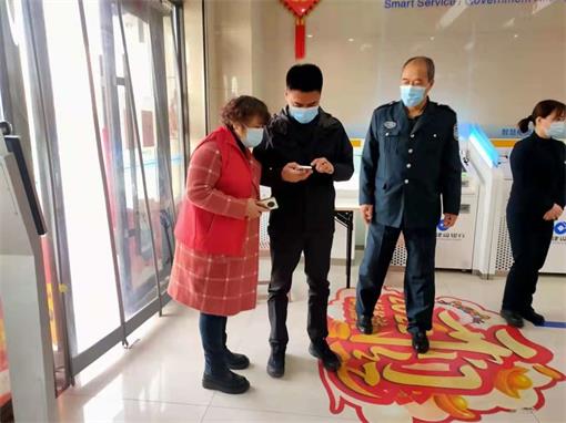 2019年太原好人李翠萍带领志愿者参与疫情防控发挥模范带头作用