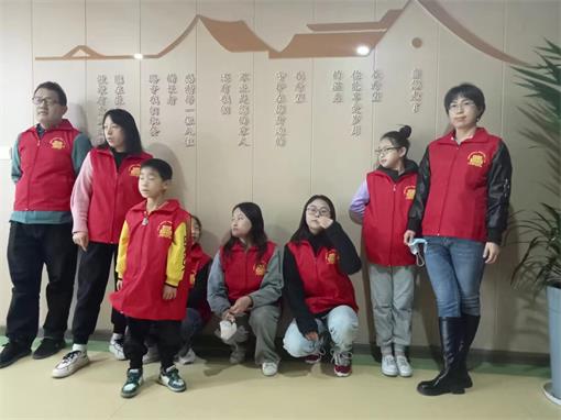 山西省文基会志愿者服务中心敬老服务活动在小店区欣宁护理院开展